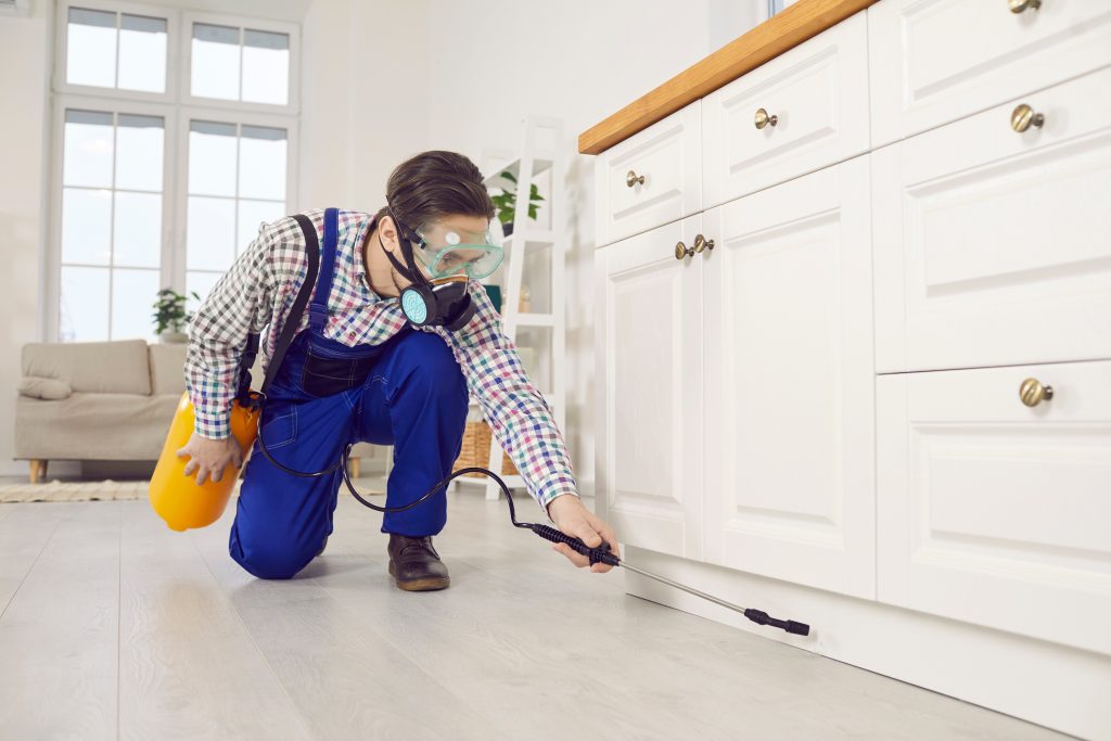 PEST CONTROL_2107331543